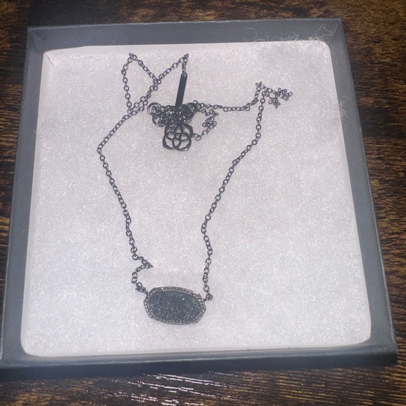 Kendra Scott Elisa necklace - Picture 1 of 4
